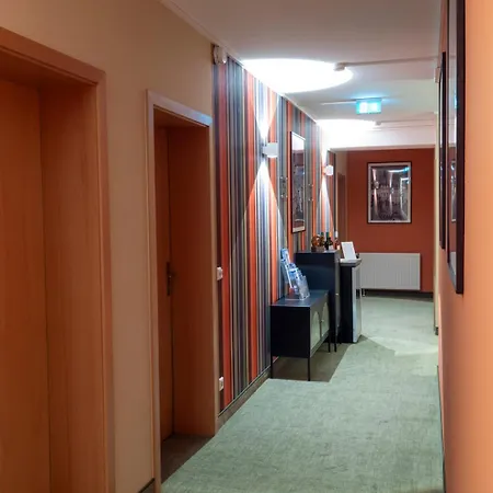 Alojamento de Acomodação e Pequeno-almoço Altstadthotel 