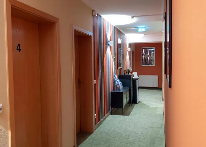 فندق مبيت وإفطار Altstadthotel 